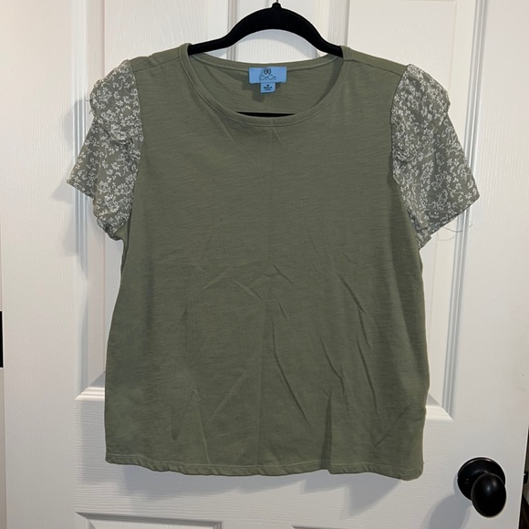 Cece top - Picture 1 of 2